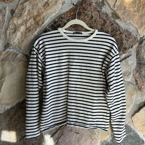 Zara Black & Cream Striped Long Sleeve ** like new